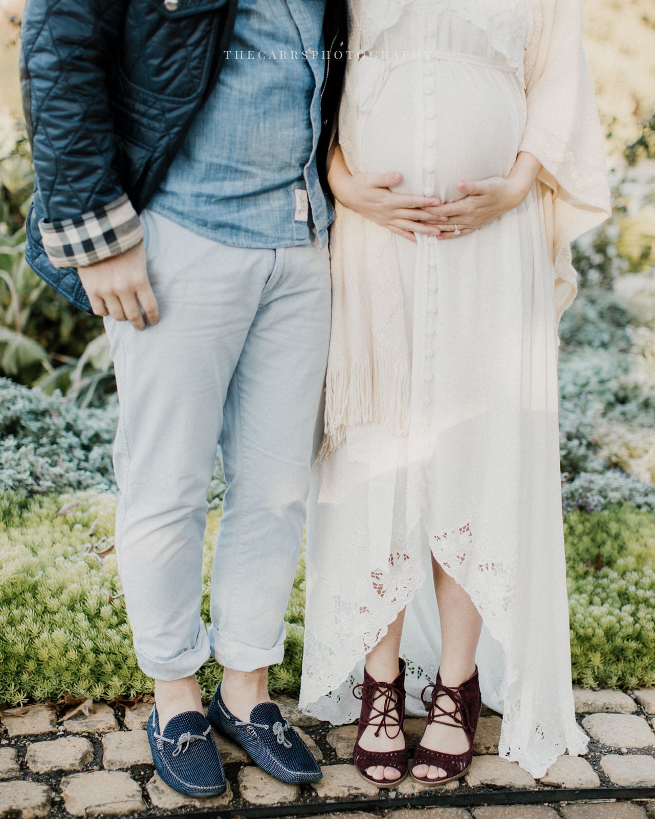 man and woman embrace - dayton ohio maternity photographer
