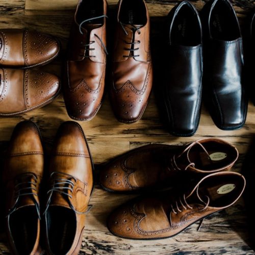 close up of groom and groomsmen shoes by Dayton Ohio Photographer Kera Estep