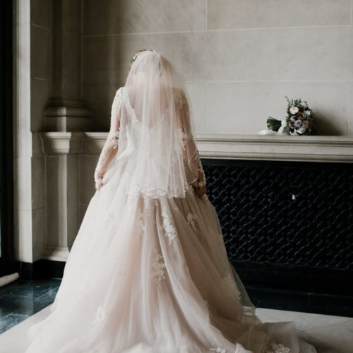 picture of back of brides wedding dress by Dayton Ohio Photographer Kera Estep