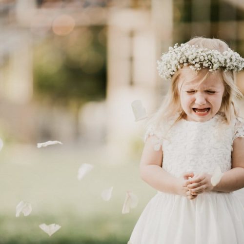 flower girl crying by Dayton Ohio Wedding Photographer Josh Ohms
