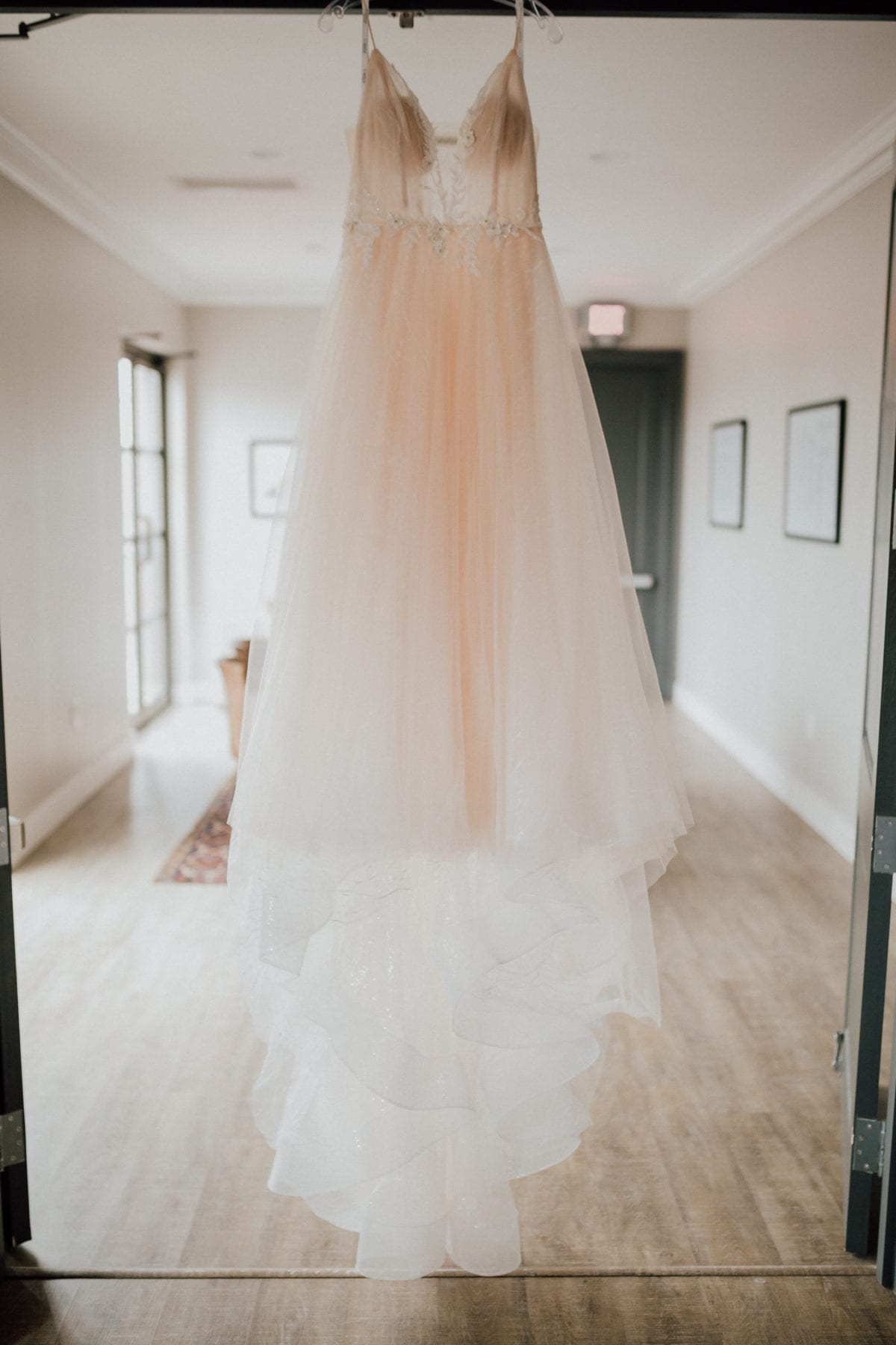 Peach wedding dress in dayton Ohio